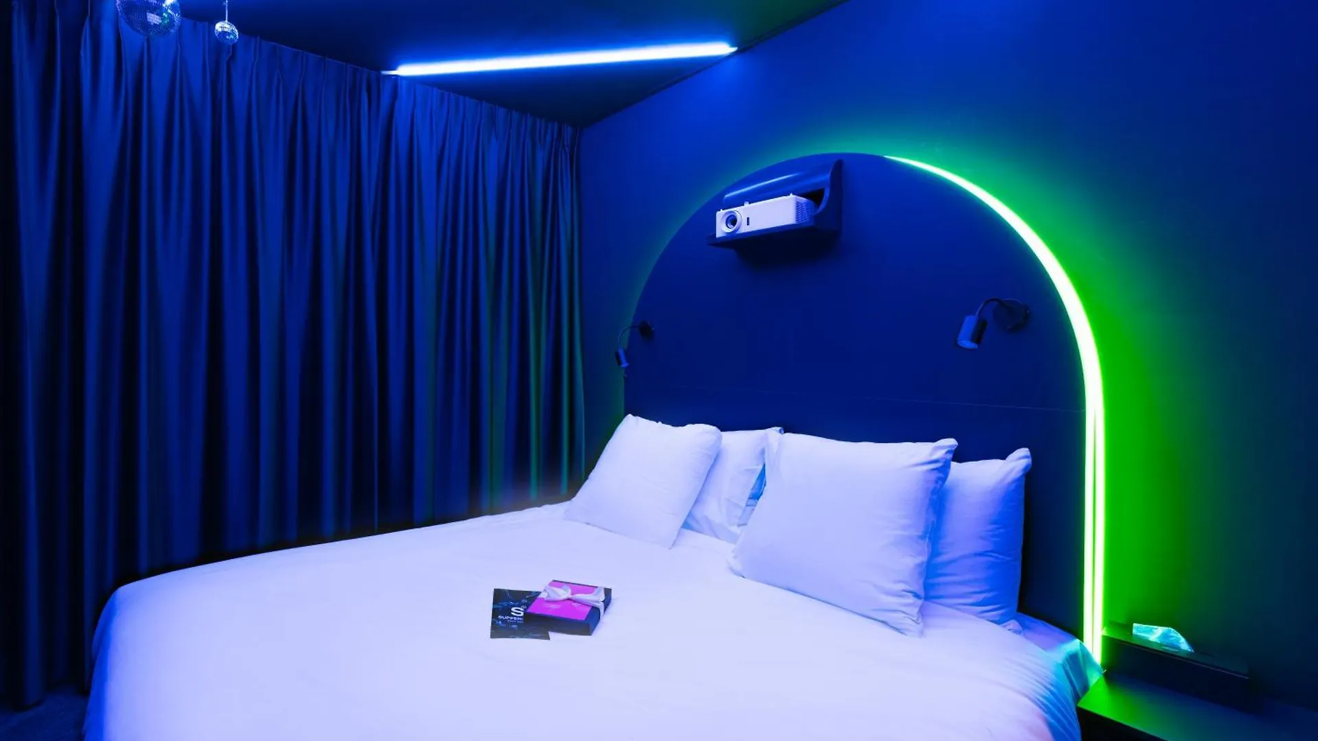 Supper Hotel Amsterdam