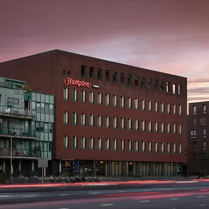 Hampton By Hilton Centre East Отель